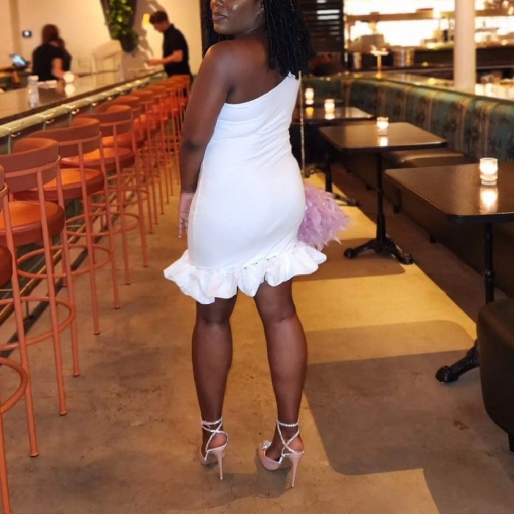 White Ruffle One Shoulder Dress - Picture 3 of 4